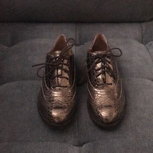 Classic bronze Lucky loafers 🍀